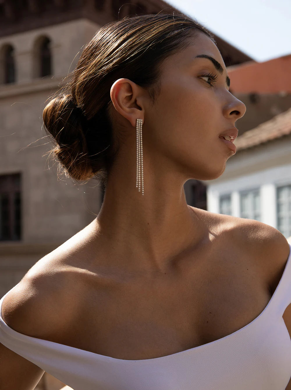 Lineargent Orecchini lunghi in argento con design di tre strisce irregolari in zirconi