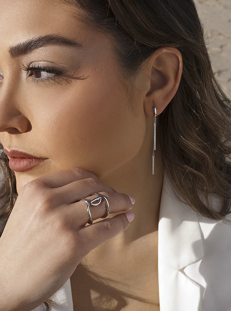 Lineargent Orecchini lunghi in argento con cerchio con dettagli rigidi in zirconi