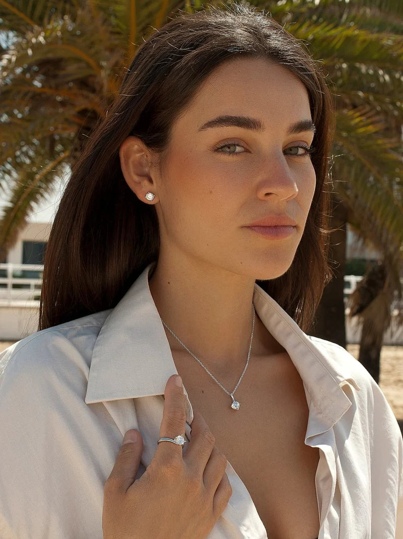 Lineargent Orecchini in argento con zirconi con chiusura a farfallina
