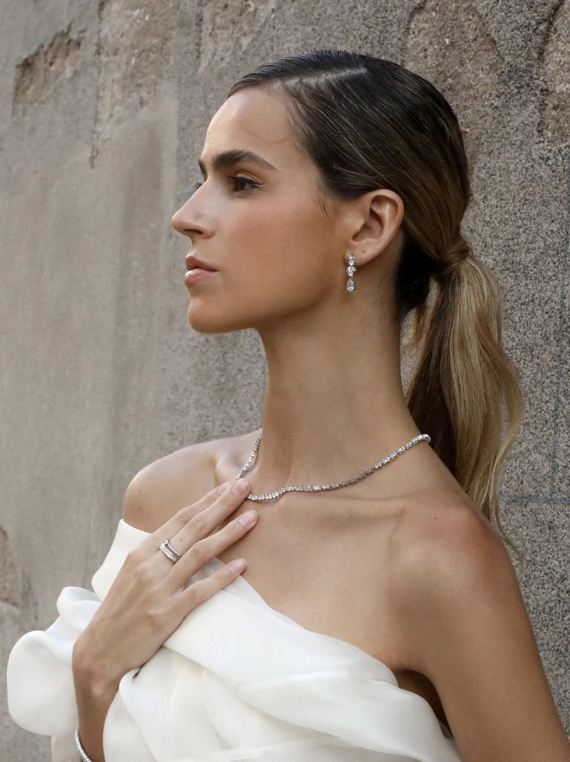 Lineargent Orecchini in argento con design floreale e zirconi