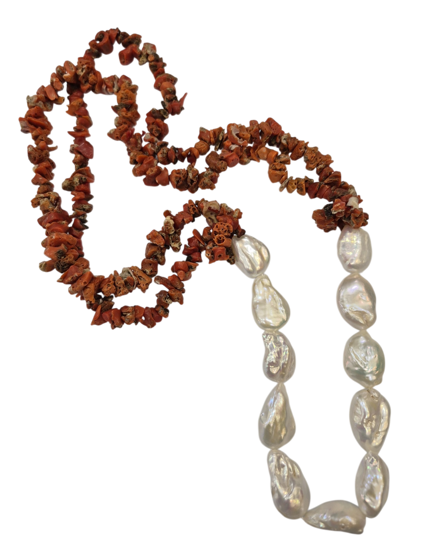 Collana in Corallo Mediterraneo Spezzato e Perle Barocche – Lavorazione Artigianale