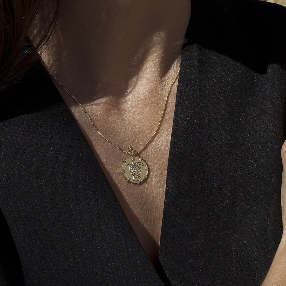 Lineargent collana medaglia d’argento placcata oro design tartaruga