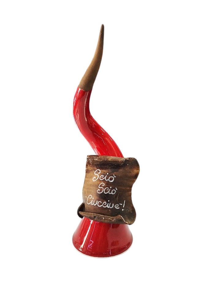 Corno in Ceramica Rosso con Pergamena – “Sciò Sciò Ciucciùè”