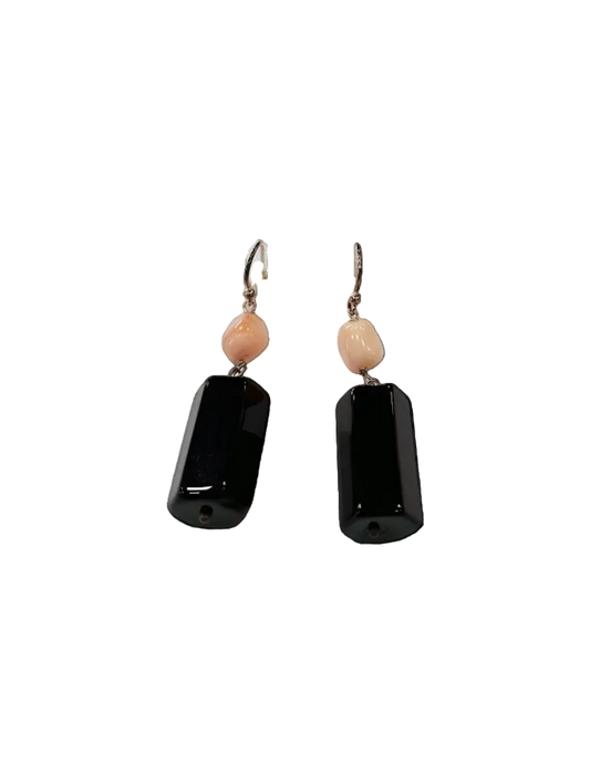 Orecchini in Onice e Sassolini di Corallo Rosa – Argento 925