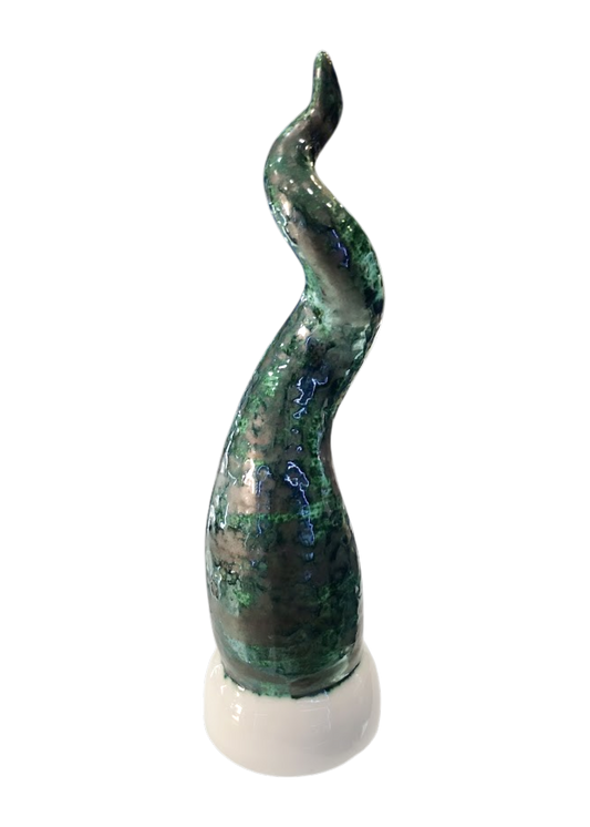 Corno in Ceramica Verde Petrolio – Modellato a Mano | 39 cm