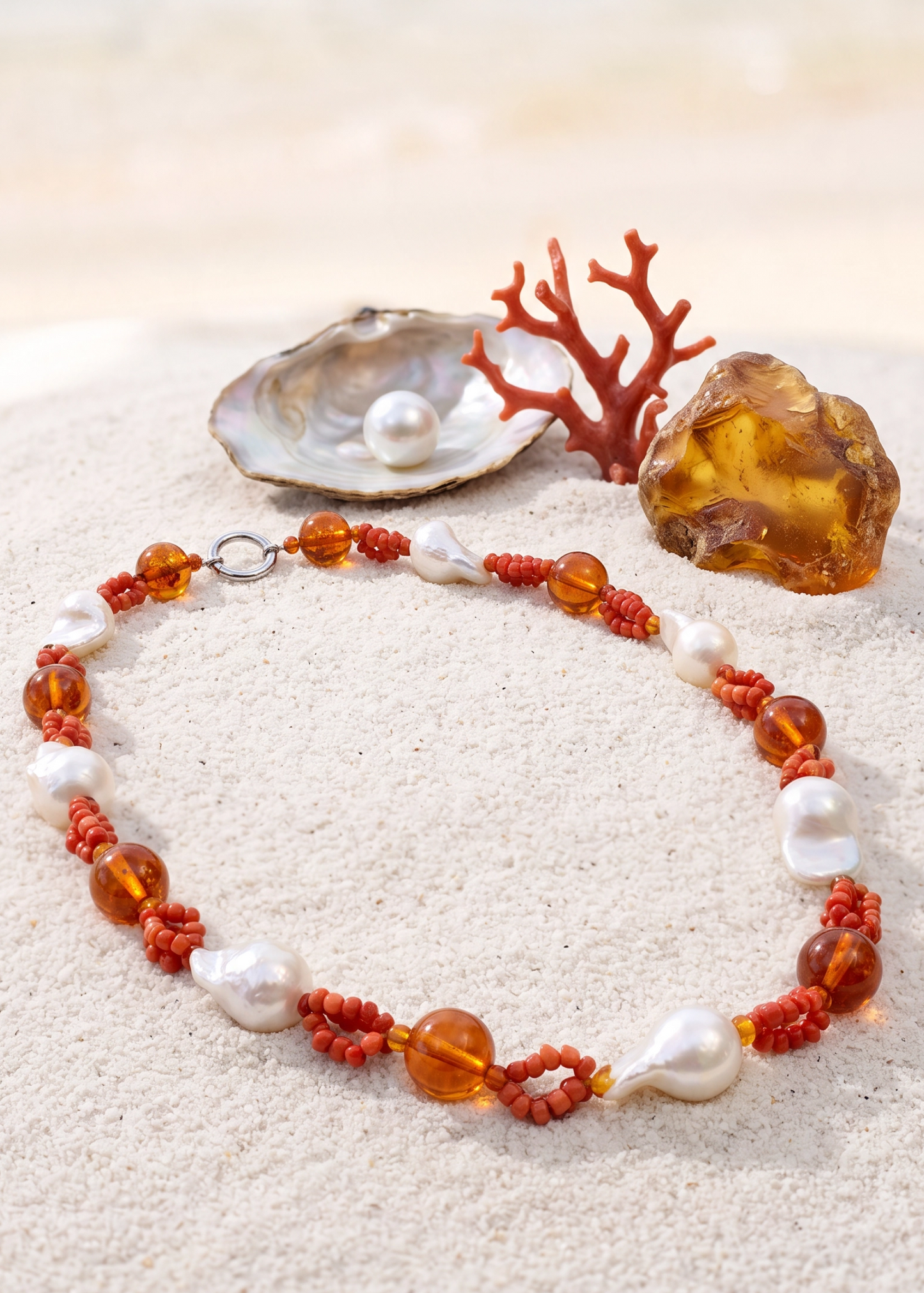 Collana in Ambra del Baltico, Perle Barocche e Corallo Mediterraneo – 55 cm
