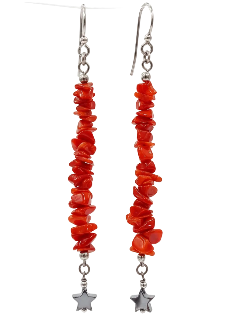 Orecchino in Corallo Mediterraneo Spezzato, Argento 925 e Ematite – Lavorazione Artigianale