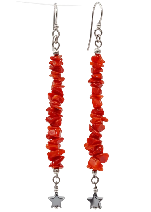 Orecchino in Corallo Mediterraneo Spezzato, Argento 925 e Ematite – Lavorazione Artigianale