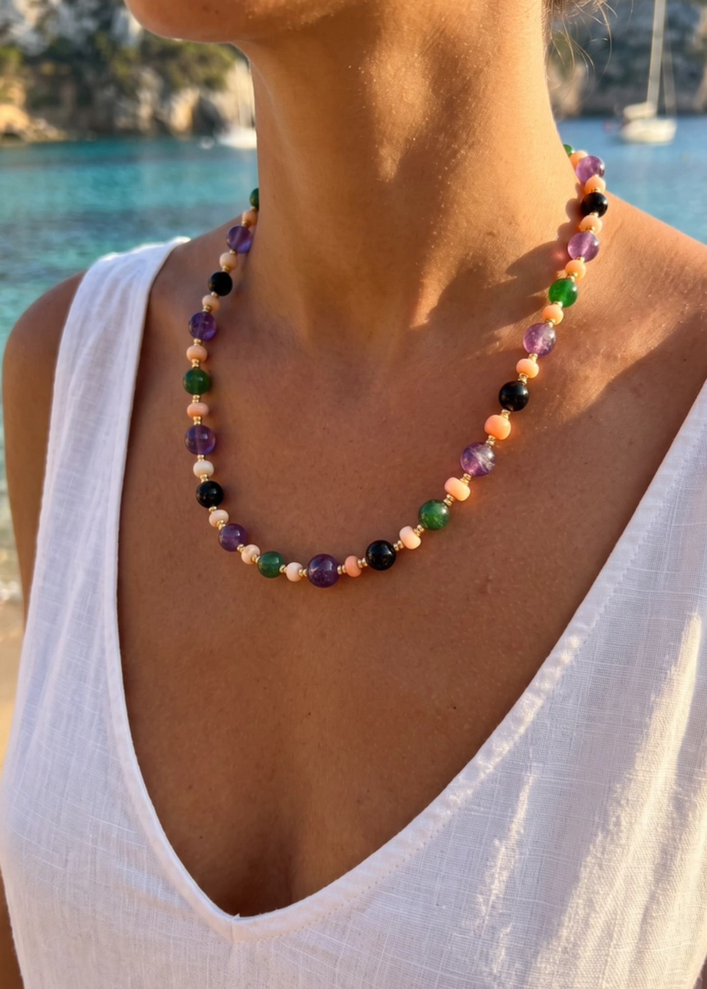 Collana Girocollo in Corallo Rosa Naturale Giappone e Pietre Dure – Argento 925 Dorato (50 cm)