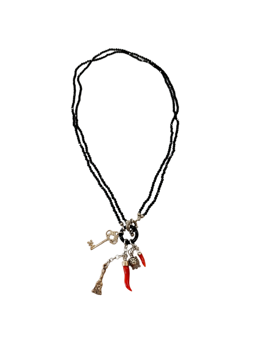 Collana Lucky Stone – Onice Faccettato, Argento 925 e Ciondoli Portafortuna